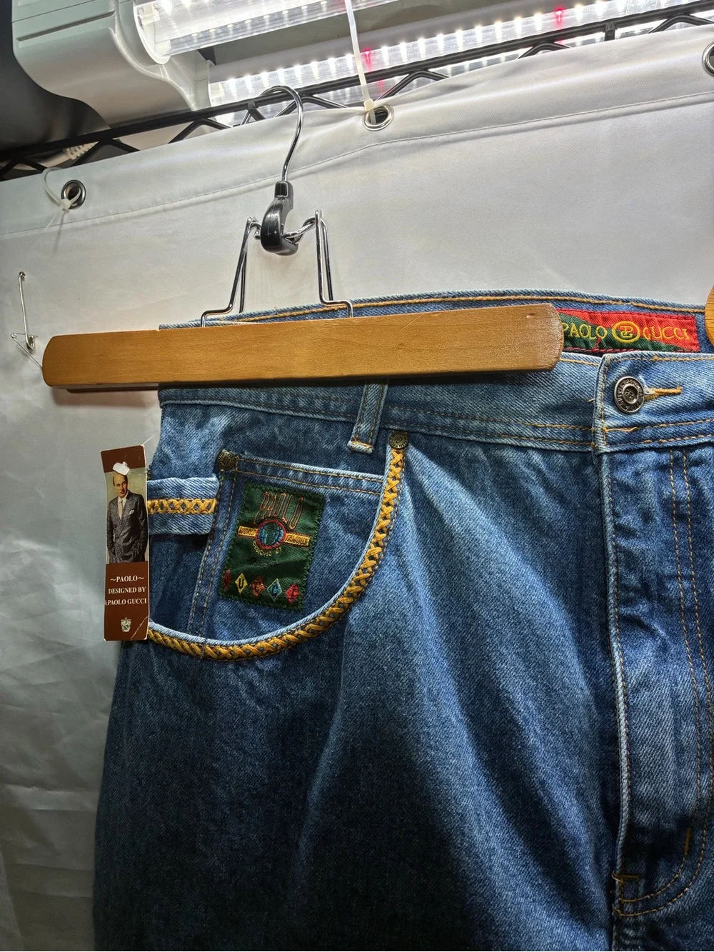 Relaxed Light Blue Men's Jeans with Embroidered Pocket Detail